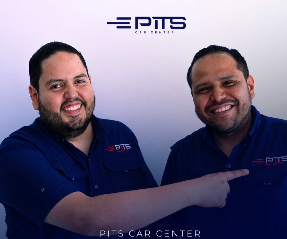Marcelo Macías y Boris Blanco, equipo de Pits Car Center